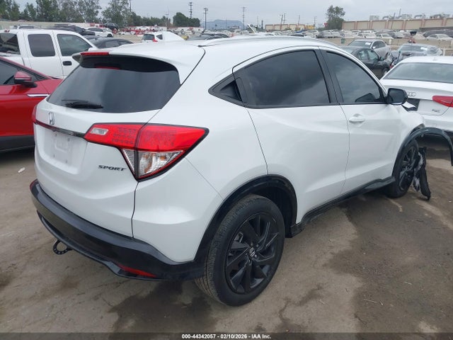 3CZRU5H18NM744224 Honda Hr-v 2wd Sport