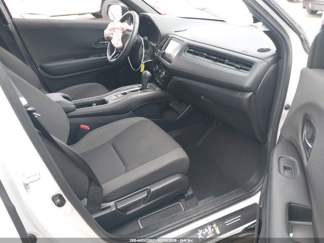 3CZRU5H18NM744224 Honda Hr-v 2wd Sport
