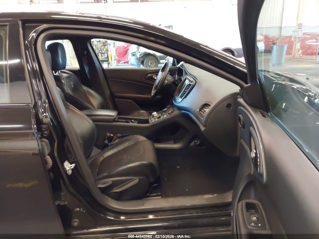 Продаж на аукціоні авто 2016 Chrysler 200 S, vin: 1C3CCCBB5GN139272, номер лоту: 44342060