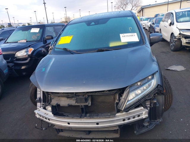 5FNRL6H81JB038397 Honda Odyssey Touring