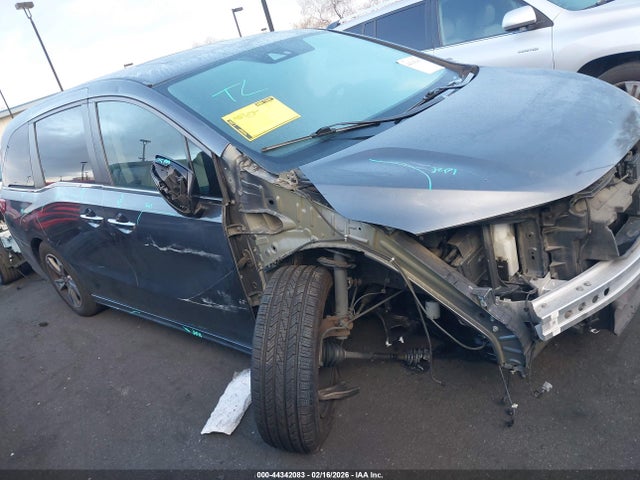 5FNRL6H81JB038397 Honda Odyssey Touring