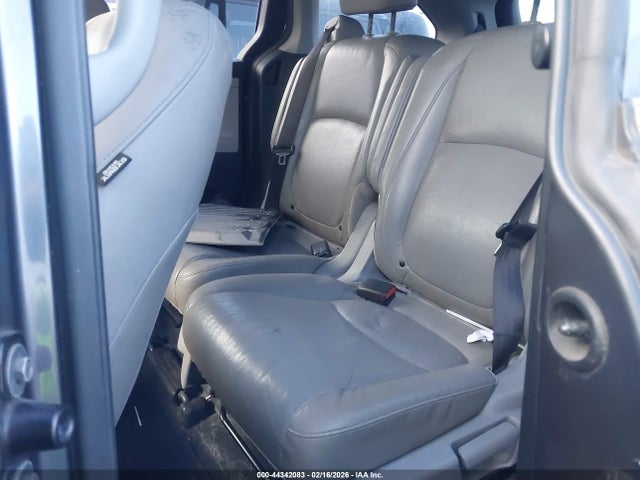 5FNRL6H81JB038397 Honda Odyssey Touring