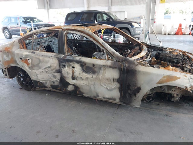 2014 Infiniti Q50 Premium მანქანა იყიდება აუქციონზე, vin: JN1BV7AP3EM684639, აუქციონის ნომერი: 44342099