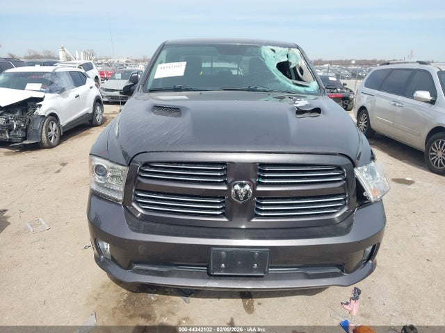 44342102 :رقم المزاد ، 1C6RR7UT8FS603339 vin ، 2015 Ram 1500 Sport مزاد بيع