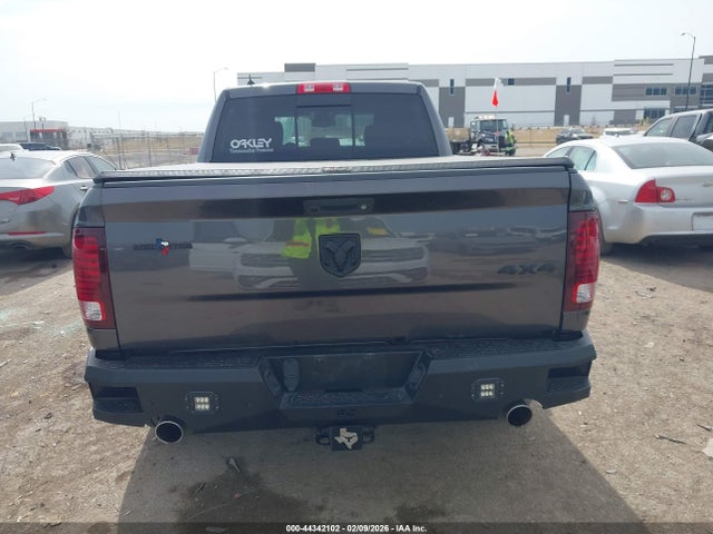 44342102 :رقم المزاد ، 1C6RR7UT8FS603339 vin ، 2015 Ram 1500 Sport مزاد بيع