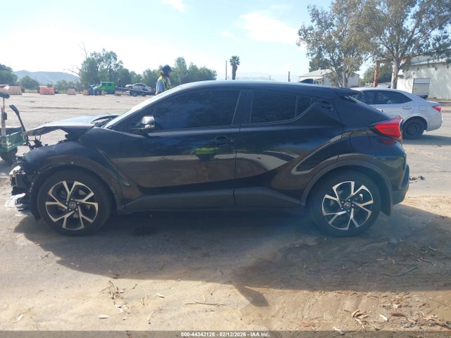 Toyota C-HR XLE 2018 JTNKHMBX2J1005209 Image 15