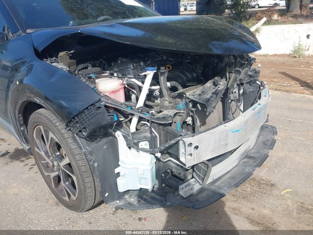 Toyota C-HR XLE 2018 JTNKHMBX2J1005209 Image 19