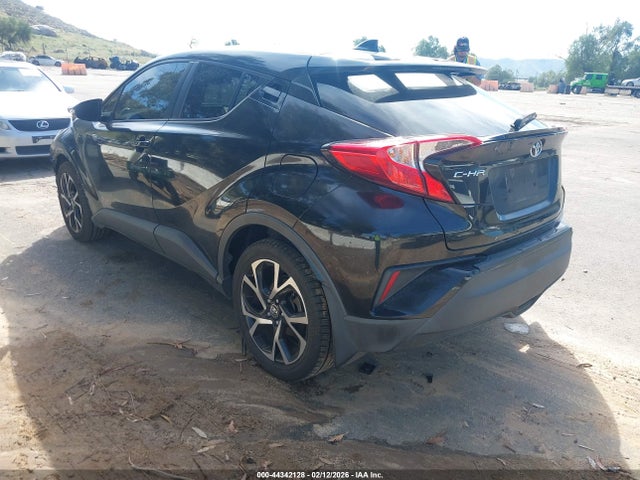 Toyota C-HR XLE 2018 JTNKHMBX2J1005209 Image 3