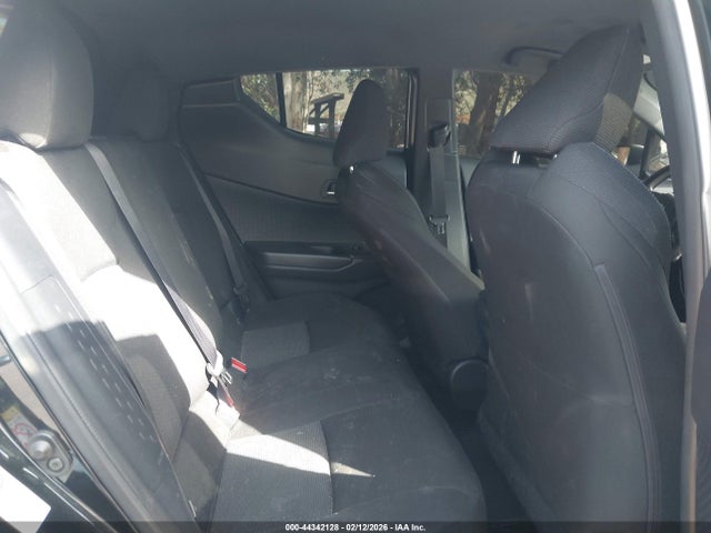 Toyota C-HR XLE 2018 JTNKHMBX2J1005209 Image 8