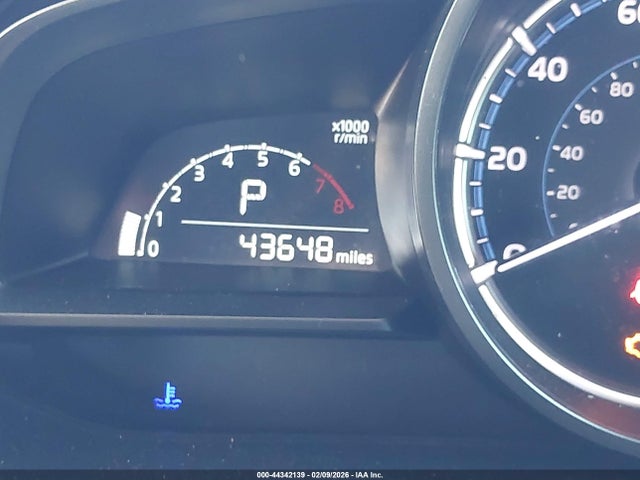 3MYDLBJV3LY706812 Toyota YARIS LE