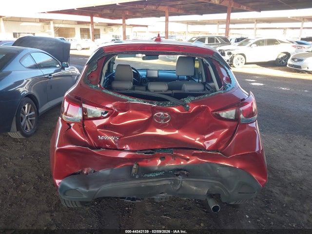 3MYDLBJV3LY706812 Toyota YARIS LE