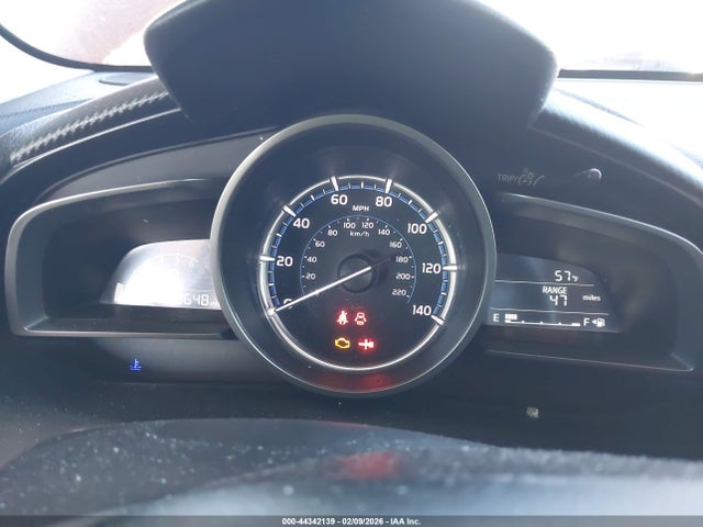 3MYDLBJV3LY706812 Toyota YARIS LE