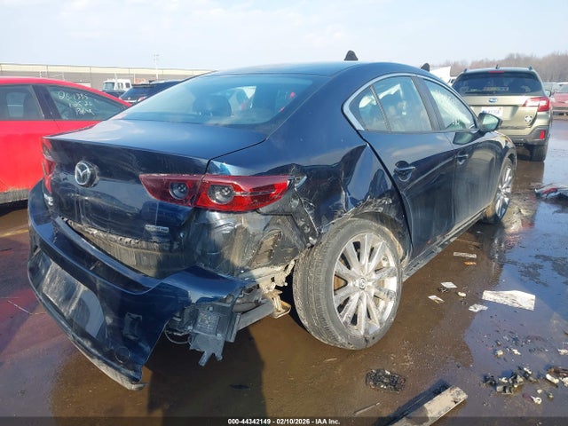 44342149 :رقم المزاد ، 3MZBPBBM7MM208425 vin ، 2021 Mazda Mazda3 Select مزاد بيع