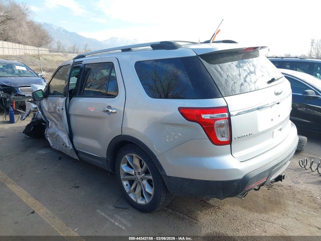Ford Explorer Limited 2015 1FM5K8F82FGA41057 Image 3