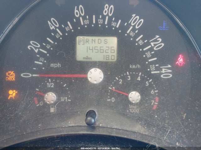 44342176 :رقم المزاد ، 3VWBM31YX4M336810 vin ، 2004 Volkswagen New Beetle Gl مزاد بيع