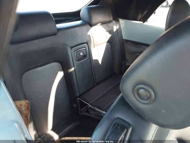 44342176 :رقم المزاد ، 3VWBM31YX4M336810 vin ، 2004 Volkswagen New Beetle Gl مزاد بيع