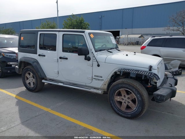 1C4BJWDGXEL194462 Jeep Wrangler Unlimited Sport