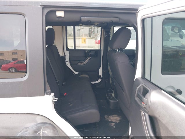 1C4BJWDGXEL194462 Jeep Wrangler Unlimited Sport