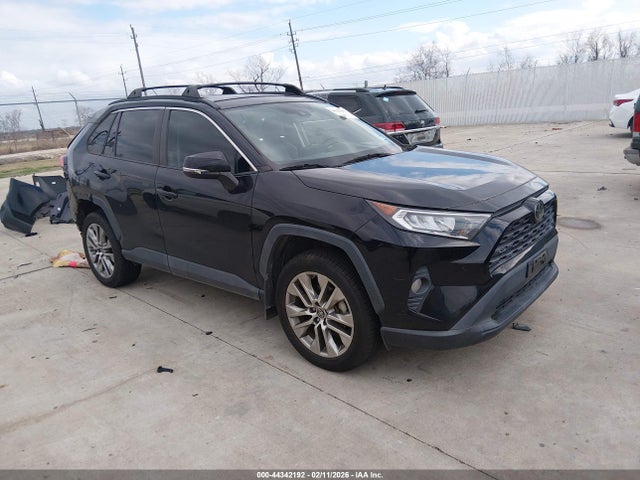 2019 2T3C1RFV7KC011417 main image