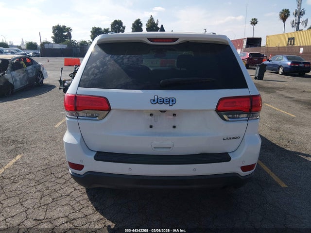 1C4RJEAG3HC671928 Jeep Grand Cherokee Laredo 4x2