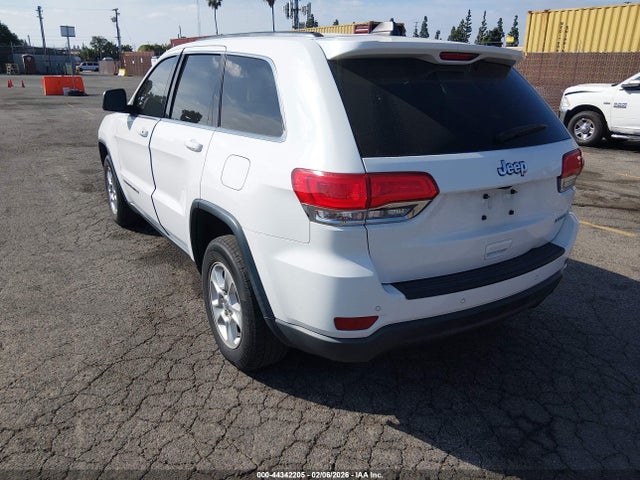 1C4RJEAG3HC671928 Jeep Grand Cherokee Laredo 4x2
