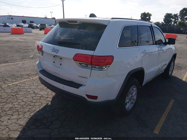 1C4RJEAG3HC671928 Jeep Grand Cherokee Laredo 4x2