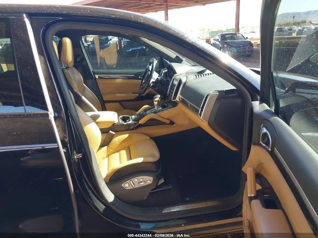 2015 PORSCHE CAYENNE E-HYBRID WP1AE2A28FLA52533 Photo 4