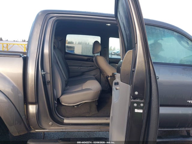 Toyota Tacoma Base V6 2015 3TMLU4EN9FM203519 Image 8