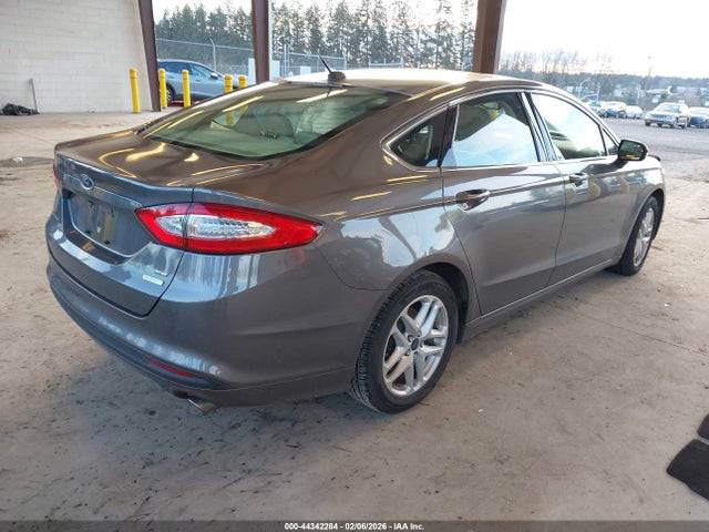 3FA6P0HDXER212091 Ford FUSION SE