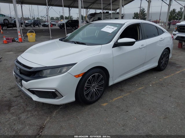 Honda Civic Lx 2019 2HGFC2F66KH518722 Image 2