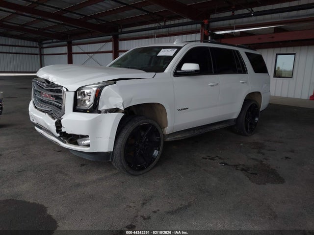 GMC YUKON SLT 2017 1GKS2BKC2HR384316 Image 2