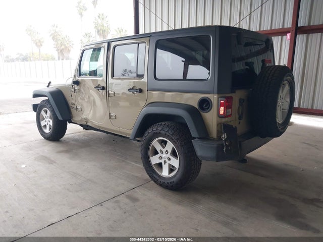1C4BJWDG7HL686323 Jeep Wrangler Unlimited Sport 4x4