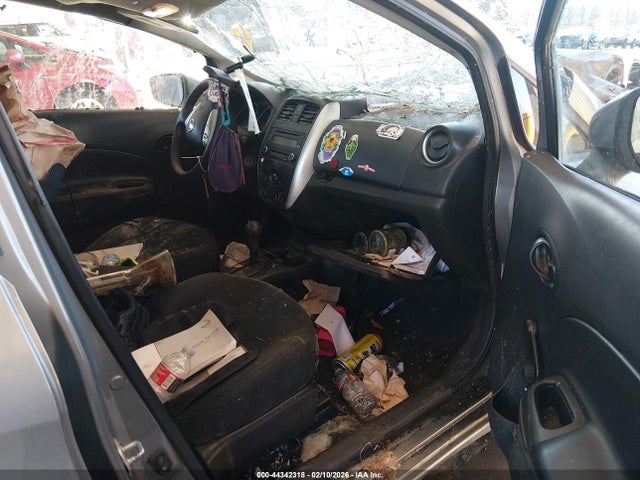 Nissan Versa Note S Plus 2015 3N1CE2CP4FL433421 Image 5