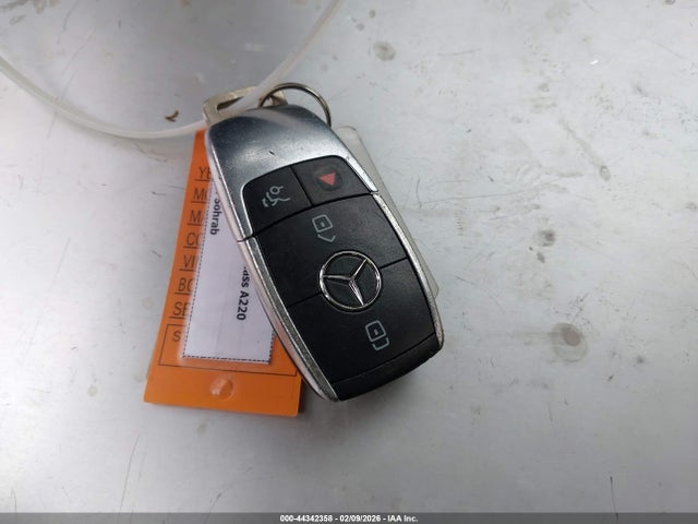W1K3G4EB6MJ265599 Mercedes-Benz A 220