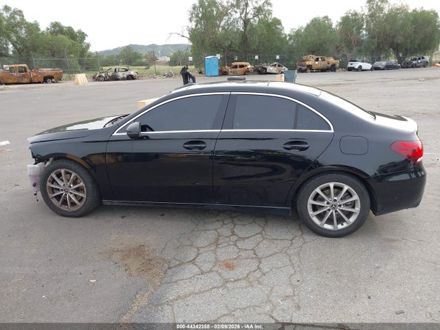 W1K3G4EB6MJ265599 Mercedes-Benz A 220