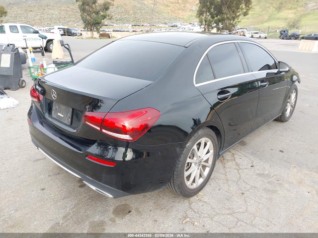 W1K3G4EB6MJ265599 Mercedes-Benz A 220