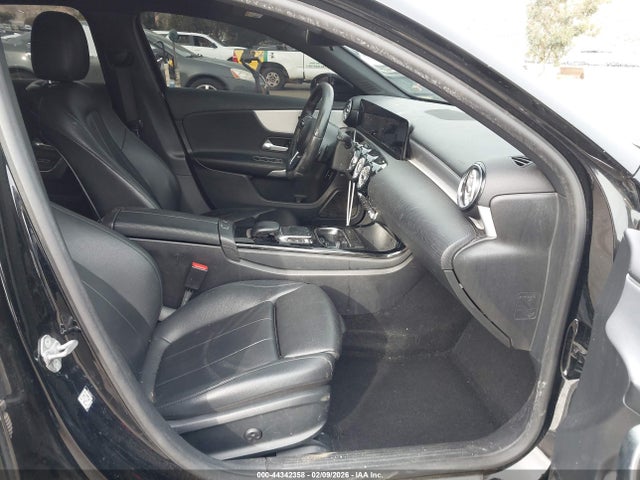 W1K3G4EB6MJ265599 Mercedes-Benz A 220