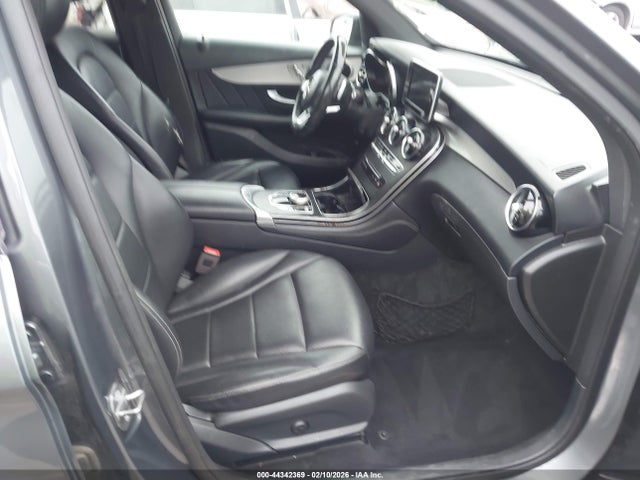 WDC0G4JB7KV149721 Mercedes-Benz GLC 300