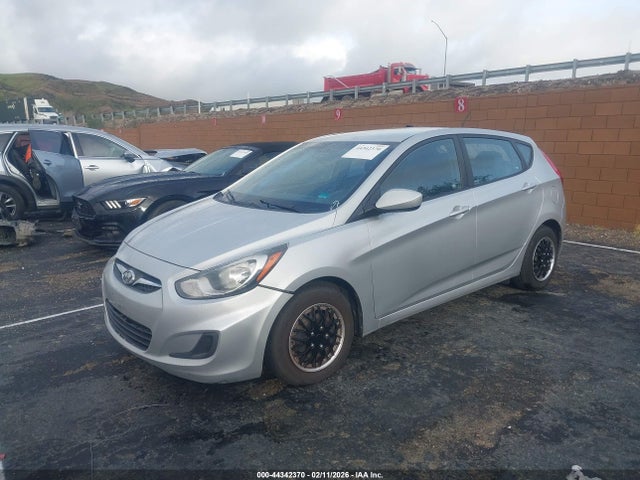 Hyundai ACCENT GS 2014 KMHCT5AE1EU155213 Image 2