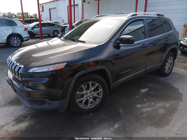 1C4PJLCS3EW123533 Jeep Cherokee Latitude