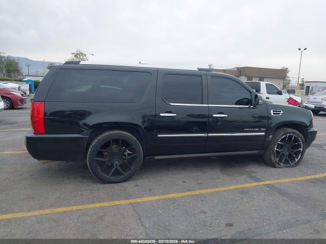 Продажа на аукционе авто 2011 Cadillac Escalade Esv Premium, vin: 1GYS4JEF7BR136246, номер лота: 44342426