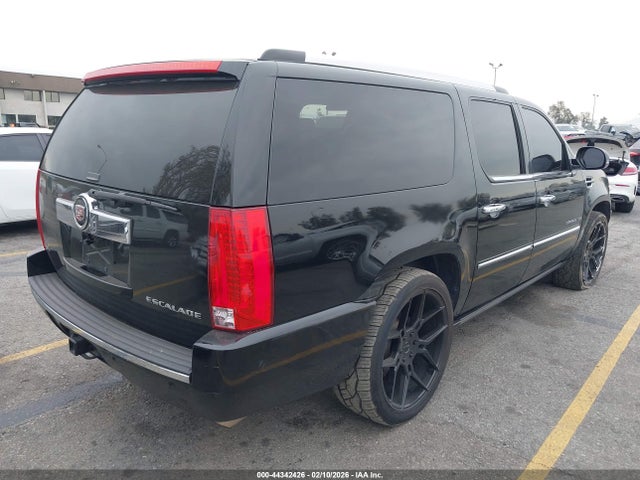 2011 CADILLAC ESCALADE ESV 1GYS4JEF7BR136246 Photo 3