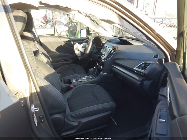 Subaru Forester Premium 2019 JF2SKAGC3KH507201 Image 5