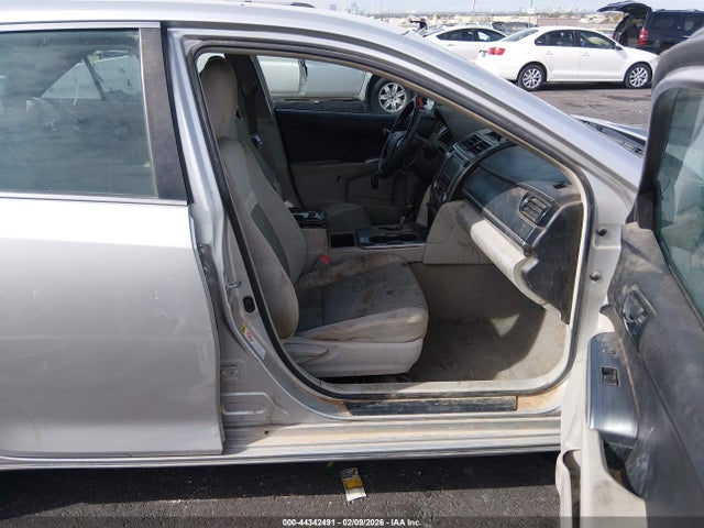 4T1BD1FK1EU103614 Toyota Camry Hybrid Le