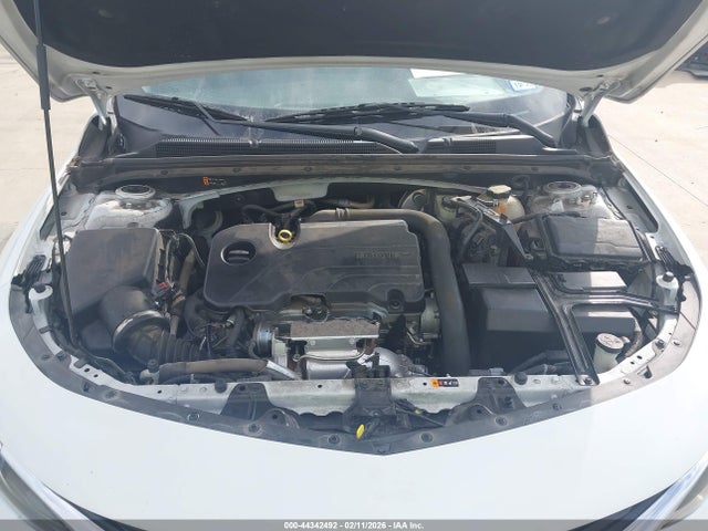 1G1ZD5ST7NF104319 Chevrolet MALIBU LT