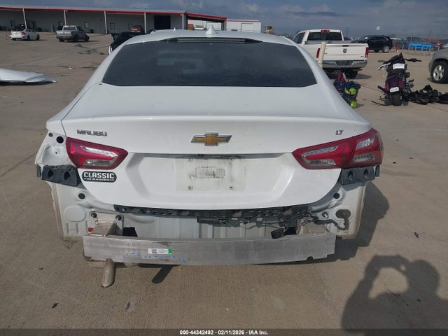 1G1ZD5ST7NF104319 Chevrolet MALIBU LT