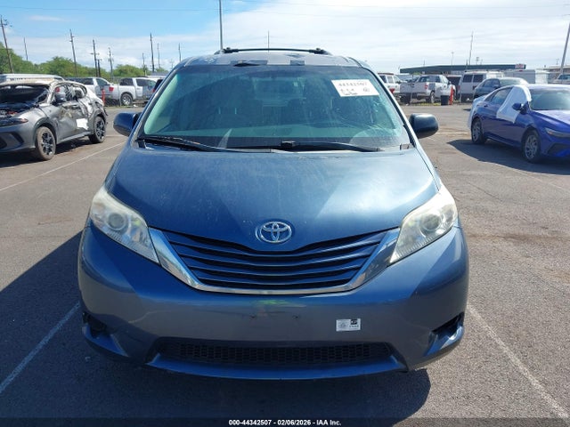 5TDKK3DC1FS649434 Toyota Sienna Le 7 Passenger/le 8 Passenger