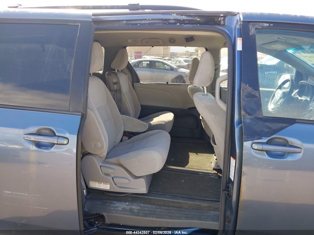 5TDKK3DC1FS649434 Toyota Sienna Le 7 Passenger/le 8 Passenger