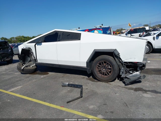 2025 Tesla Cybertruck All-wheel Drive მანქანა იყიდება აუქციონზე, vin: 7G2CEHED7SA074376, აუქციონის ნომერი: 44342518