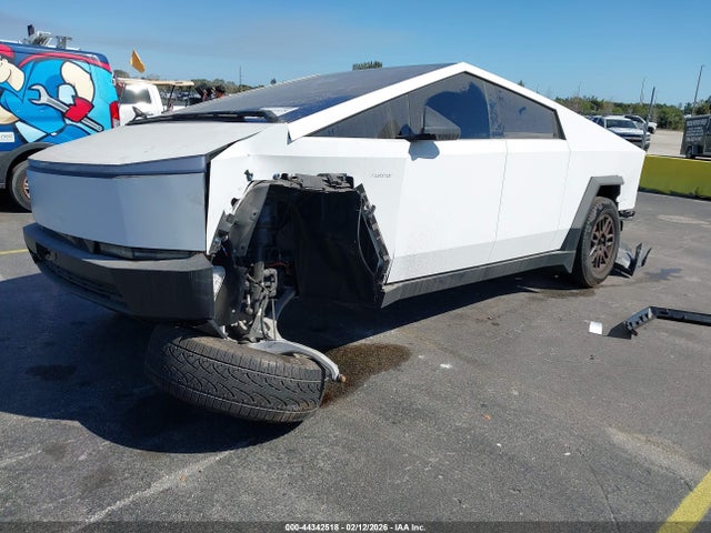 2025 Tesla Cybertruck All-wheel Drive მანქანა იყიდება აუქციონზე, vin: 7G2CEHED7SA074376, აუქციონის ნომერი: 44342518